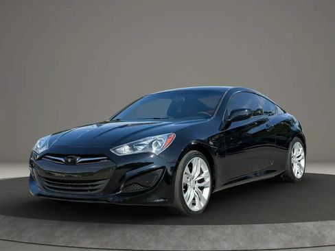 Used 2013 Hyundai Genesis 2.0T RWD image 1