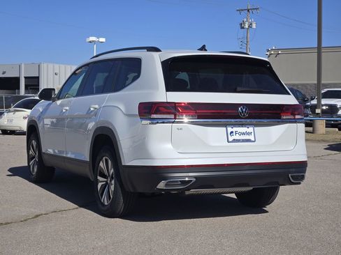 New 2026 Volkswagen Atlas SE FWD image 3