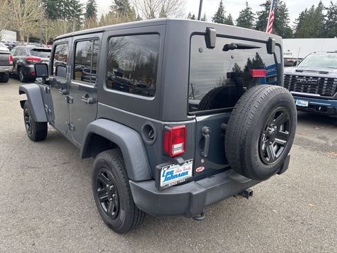 Used 2017 Jeep Wrangler Unlimited Sport w/ Connectivity Group image 7