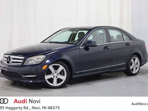 Used 2011 Mercedes-Benz C 300 4MATIC Sedan image 1