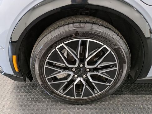 Used 2024 Ford Mustang Mach-E Premium image 7