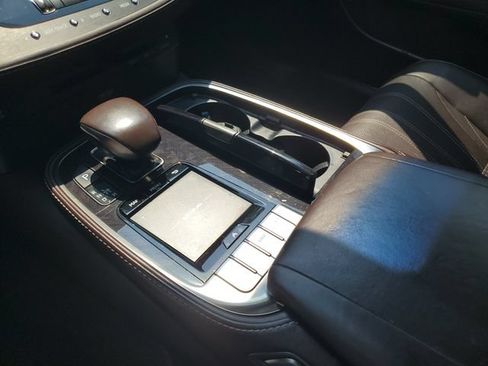 Used 2018 Lexus LS 500 w/ Interior Upgrade Package RWD image 27