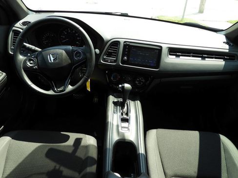 Used 2019 Honda HR-V Sport image 18