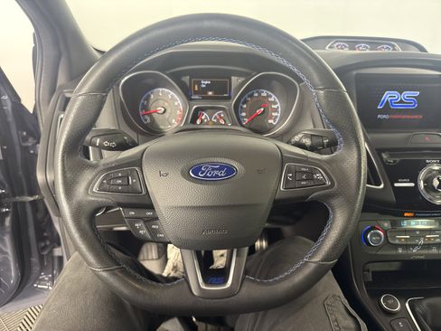 Used 2017 Ford Focus RS AWD/4WD image 24