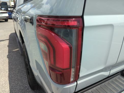 Used 2024 Ford F150 Lariat w/ Bed Utility Package AWD/4WD image 18