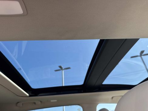 Used 2023 Nissan Murano SL w/ SL Moonroof Package image 11