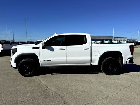 Used 2022 GMC Sierra 1500 AT4X image 10