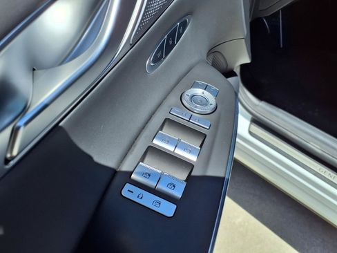 Certified 2026 Genesis GV70 3.5T Sport Prestige AWD/4WD image 23