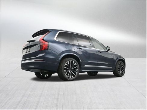 New 2026 Volvo XC90 T8 Ultra w/ Protection Package Premier AWD/4WD image 25