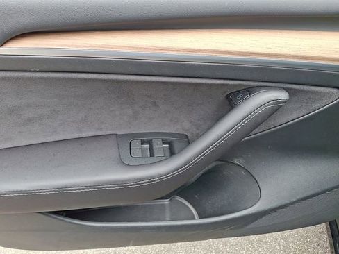 Used 2023 Tesla Model 3 Standard Range RWD image 13
