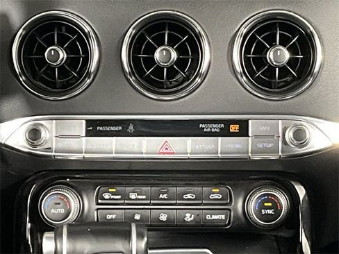 Used 2021 Kia Stinger GT image 18