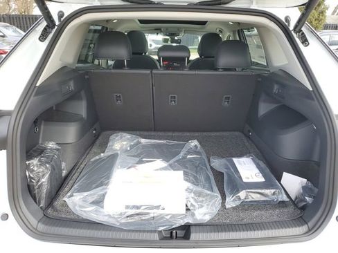 New 2026 Volkswagen Tiguan SE AWD/4WD image 9