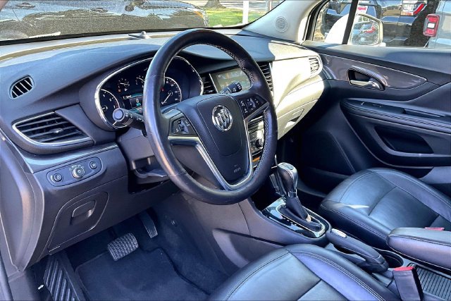Used 2017 Buick Encore Essence FWD image 14