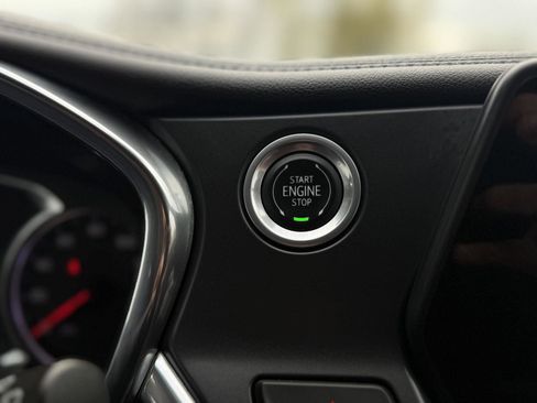 Used 2019 Chevrolet Blazer LT AWD/4WD image 19