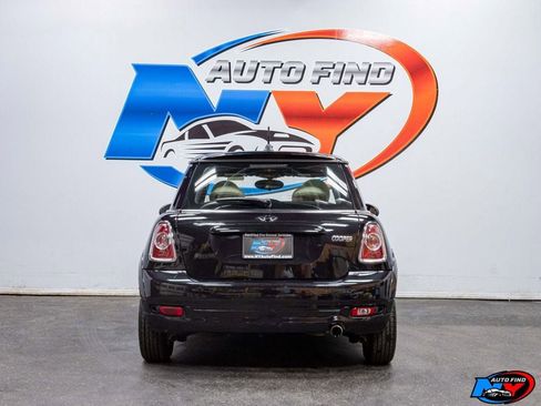 Used 2011 MINI Cooper Hardtop image 4