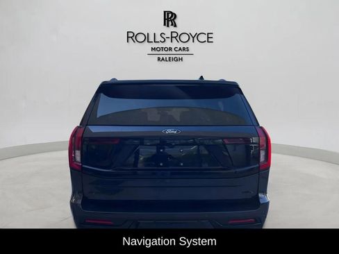 Used 2025 Ford Expedition Max Platinum w/ Stealth Appearance Package image 3