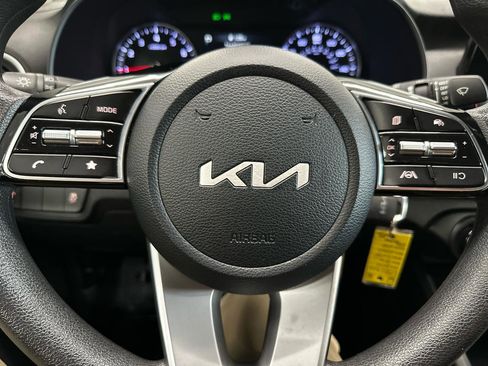 Used 2024 Kia Forte LXS image 21