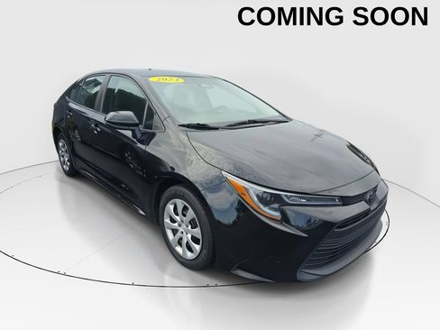 Used 2024 Toyota Corolla LE FWD image 1