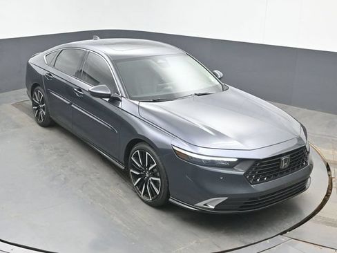 Used 2023 Honda Accord Touring image 34