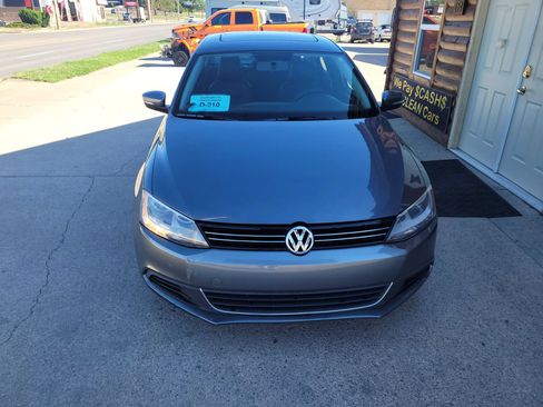 Used 2014 Volkswagen Jetta TDI FWD image 3