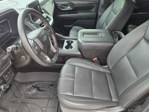 Used 2023 Chevrolet Suburban RST w/ Luxury Package AWD/4WD image 11