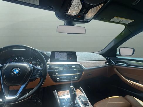Used 2018 BMW 540i RWD image 24