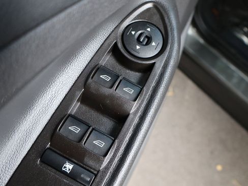 Used 2017 Ford Escape SE image 27