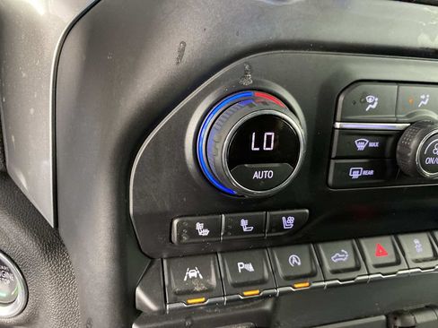Used 2021 Chevrolet Silverado 1500 LTZ w/ LTZ Premium Package AWD/4WD image 23