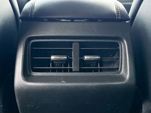 Used 2024 Ford Edge Titanium image 27