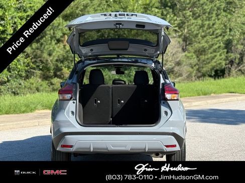 Used 2024 Nissan Kicks SR FWD image 16