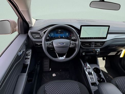New 2026 Ford Escape Active w/ Active Premium Tech Pack AWD/4WD image 7