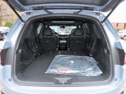 New 2025 Honda Pilot TrailSport image 11