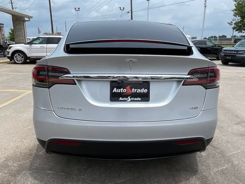 Used 2018 Tesla Model X 100D AWD/4WD image 11