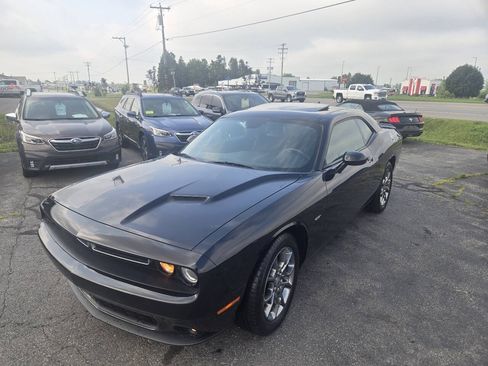 Used 2017 Dodge Challenger GT w/ Driver Convenience Group AWD/4WD image 12