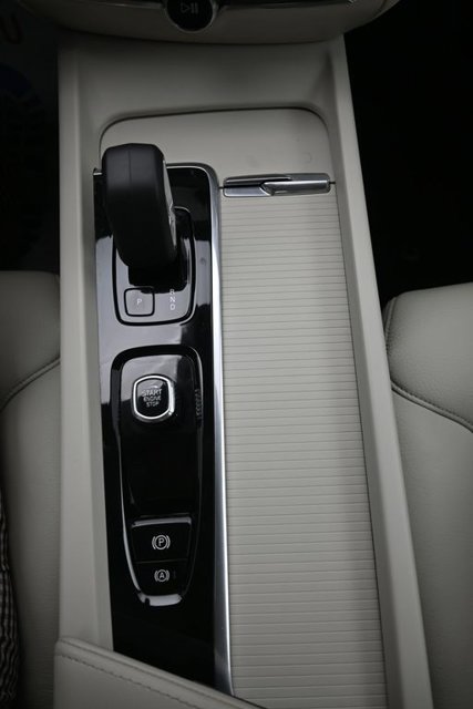 Used 2023 Volvo S60 B5 Core w/ Climate Package FWD image 11