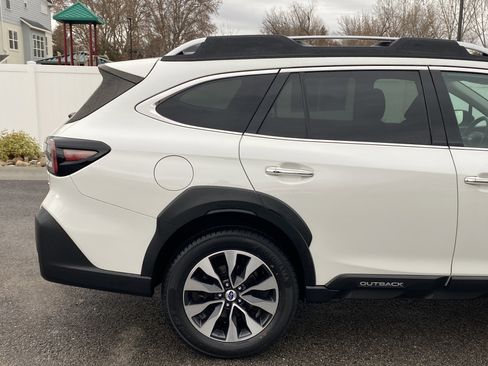 Used 2023 Subaru Outback Touring XT image 6