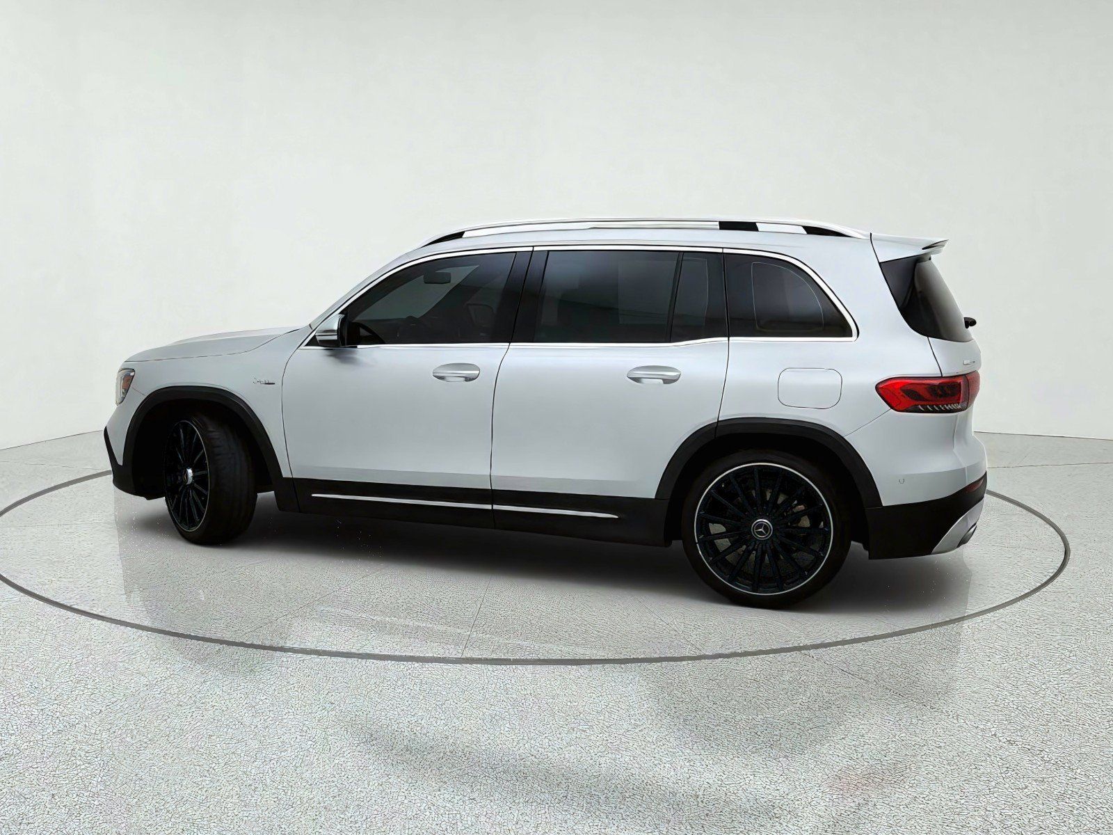 Used 2023 Mercedes-Benz GLB 35 AMG 4MATIC image 13