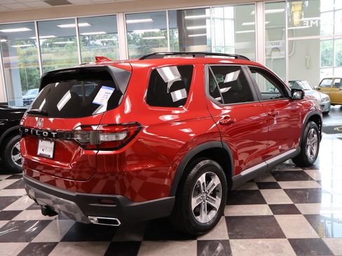 Certified 2026 Honda Pilot EX-L image 5