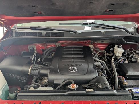 Used 2017 Toyota Tundra SR image 16