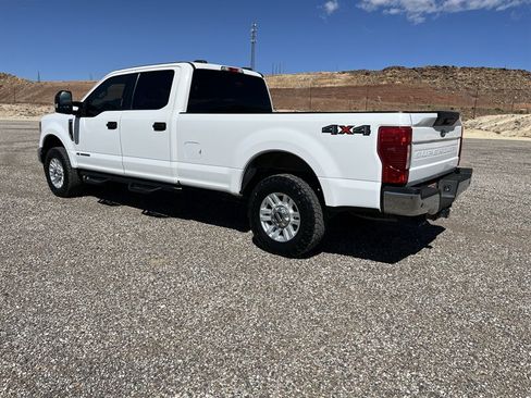 Used 2021 Ford F250 XLT w/ XLT Value Package AWD/4WD image 6