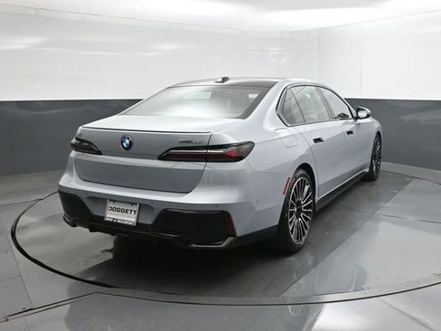 New 2026 BMW i7 eDrive50 w/ M Sport Package image 11