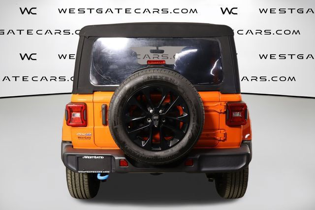 Used 2023 Jeep Wrangler Unlimited Sahara AWD/4WD image 4