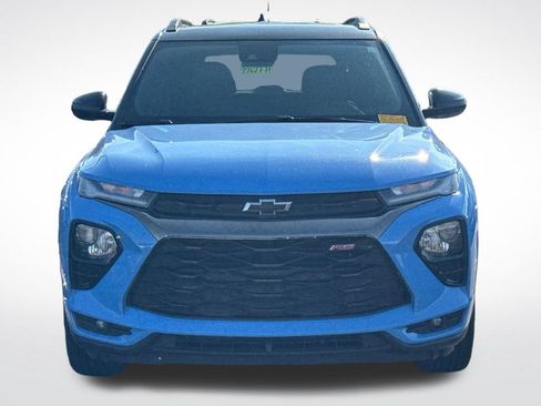 Used 2023 Chevrolet TrailBlazer RS w/ Sun and Liftgate Package AWD/4WD image 3