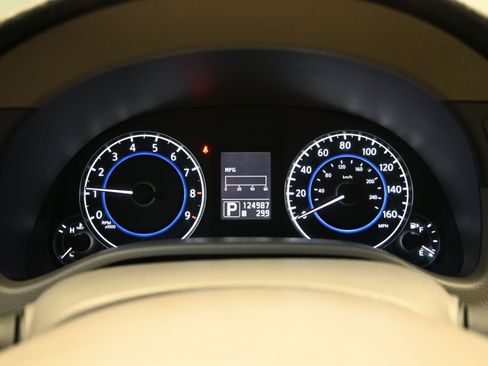 Used 2010 INFINITI G37 Journey w/ Premium Pkg image 28