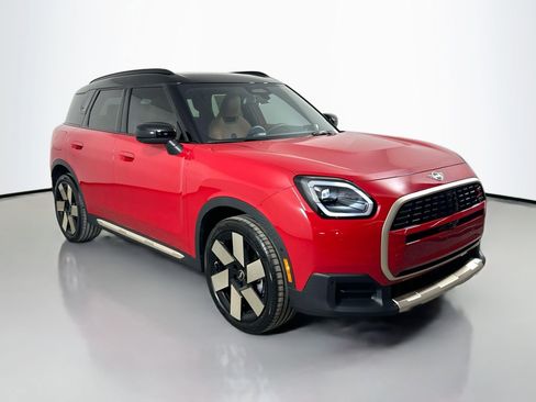 Used 2025 MINI Cooper Countryman S w/ Comfort Package Max image 3