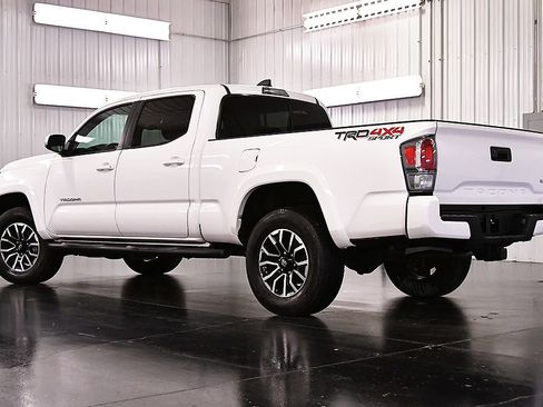Used 2023 Toyota Tacoma TRD Sport image 6