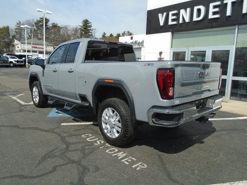 Certified 2024 GMC Sierra 2500 SLE image 9