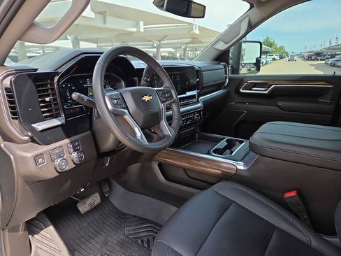 Used 2025 Chevrolet Silverado 2500 LT w/ Texas Edition AWD/4WD image 19