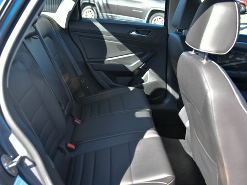 Used 2024 Volkswagen Jetta SE image 36