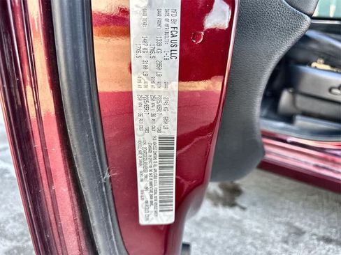 Used 2018 Dodge Grand Caravan GT image 24